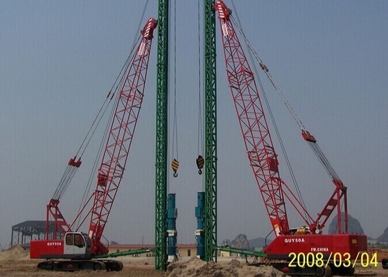 CQUY2600 เครนตีนตะขาบไฮดรอลิกน้ำหนักเบา 242kw 254t ความแข็งแกร่งสูงทนทาน